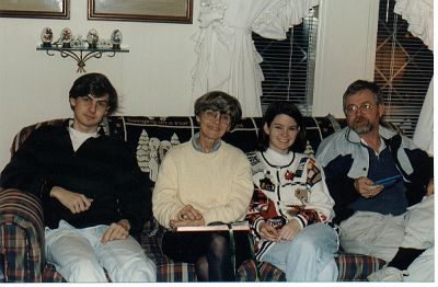 Xmas_1996_Phil_Sprouse_Family_less_Eddie.jpg